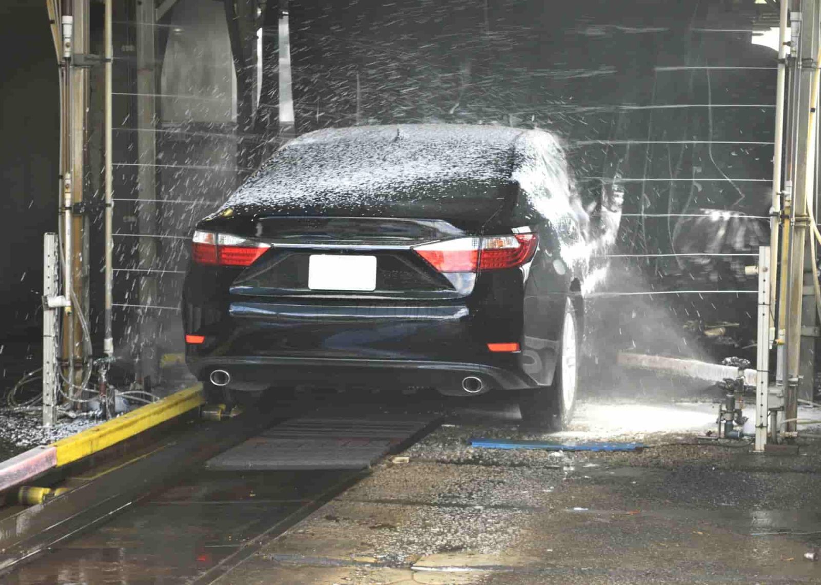 Cuci Mobil dengan Cinta: Rahasia New Car Wash di Cilacap